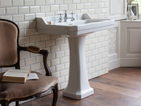 EDWARDIAN-Pedestal-washbasin-Burlington-Bathrooms-504150-relada5a632.jpg thumb image